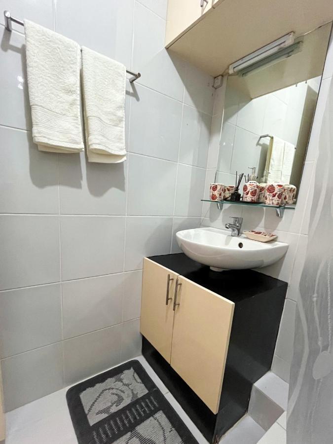 Modern 2Br Condo Near Sm With Free Parking Pool Wifi And Netflix Davao Stadt Exterior foto