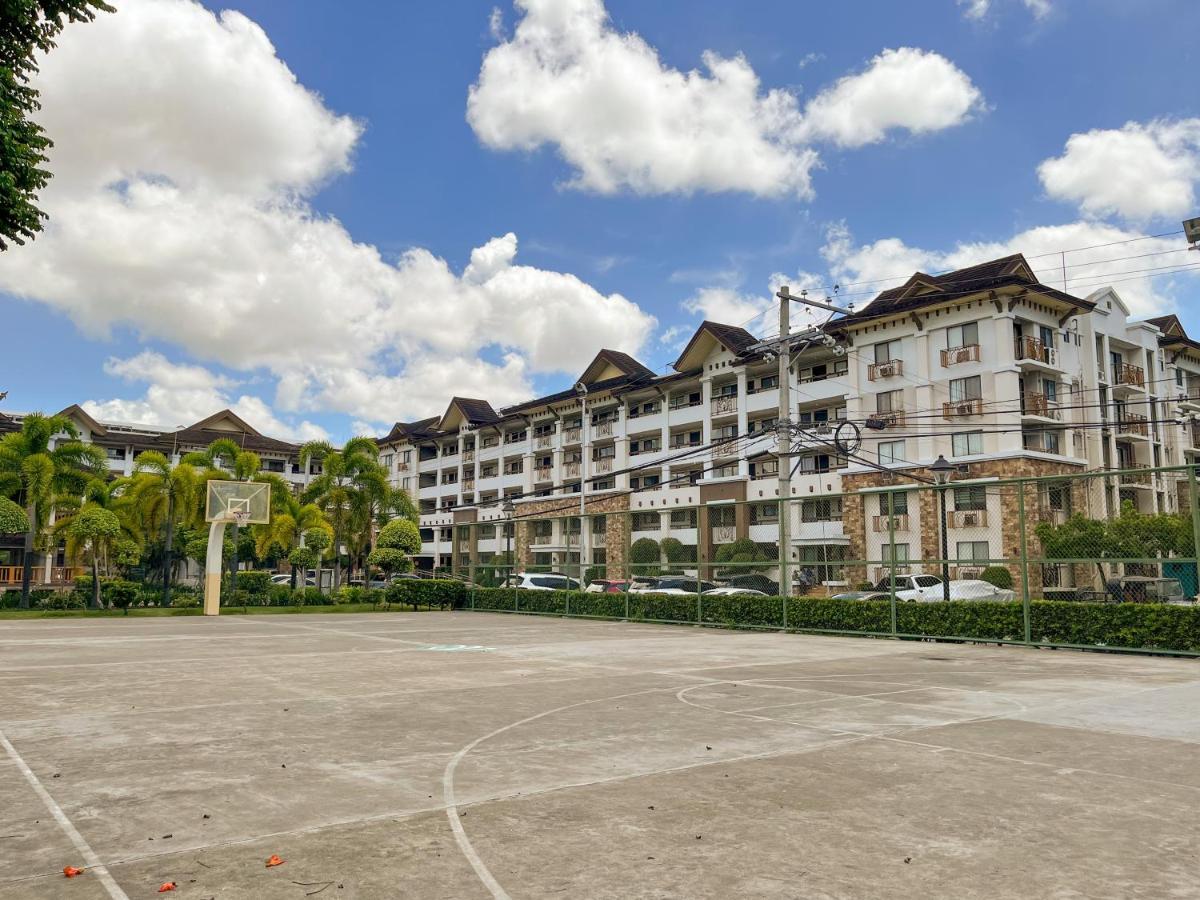 Modern 2Br Condo Near Sm With Free Parking Pool Wifi And Netflix Davao Stadt Exterior foto